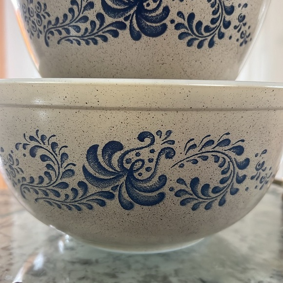 Vintage Pyrex Homestead Mixing Bowls 3 Pieces 401, 402, 403 - 750ml, 1.5L, 2.5L - Picture 4 of 14